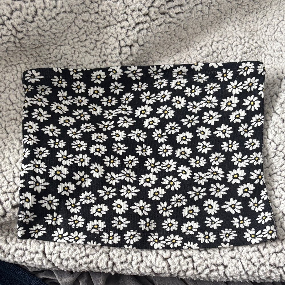 Forever 21 Black and White Floral tube top